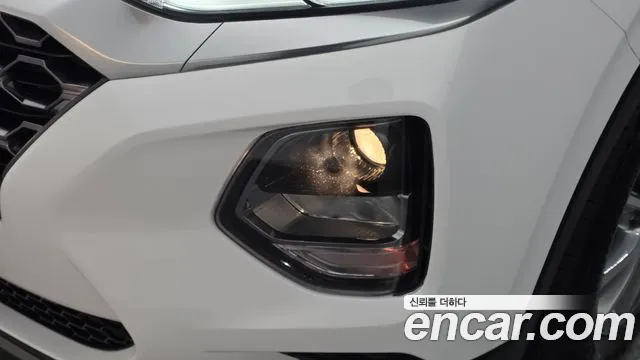 Hyundai Santa Fe 2019 thumb 2