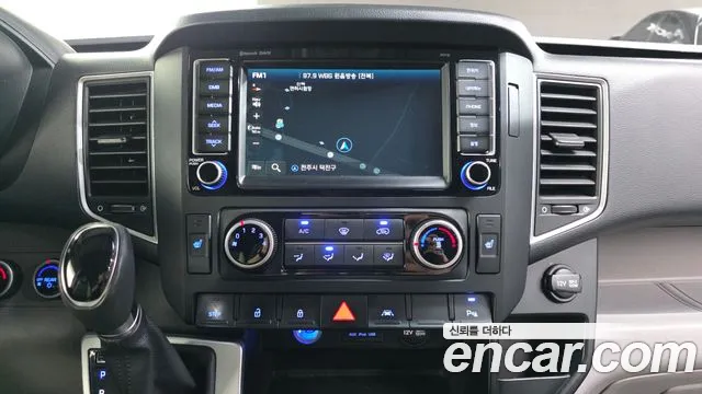 Hyundai Solati 2018 thumb 11