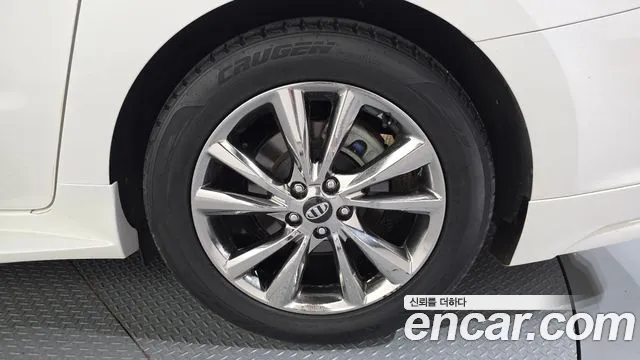 Kia Carnival 2019 thumb 9