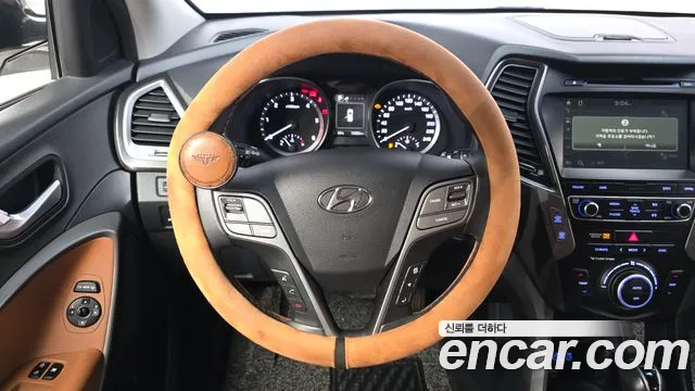 Hyundai Santafe 2017 thumb 9