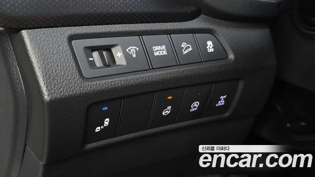 Hyundai Santafe 2017 thumb 2