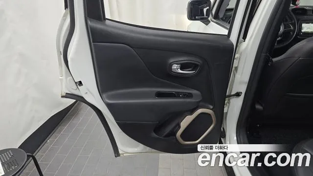Jeep Renegade 2017 thumb 2