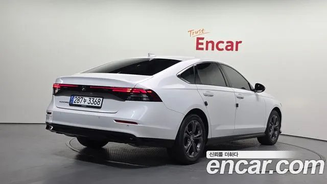 Honda Accord 2024 thumb 3