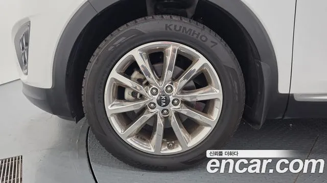 Kia Sorento 2017 thumb 8