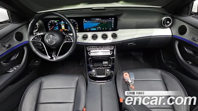 Mercedes-Benz E-Class 2020 thumb 9