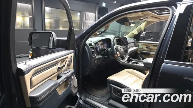 Dodge RAM 2020 thumb 2