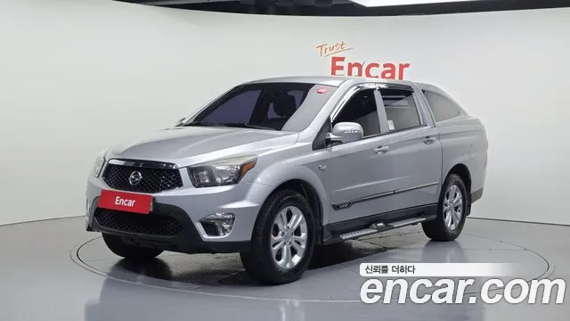 KGM Korando 2015 thumb 8