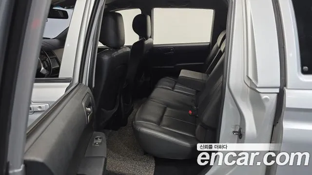 KGM Korando 2015 thumb 5