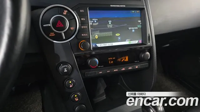 KGM Korando 2015 thumb 7
