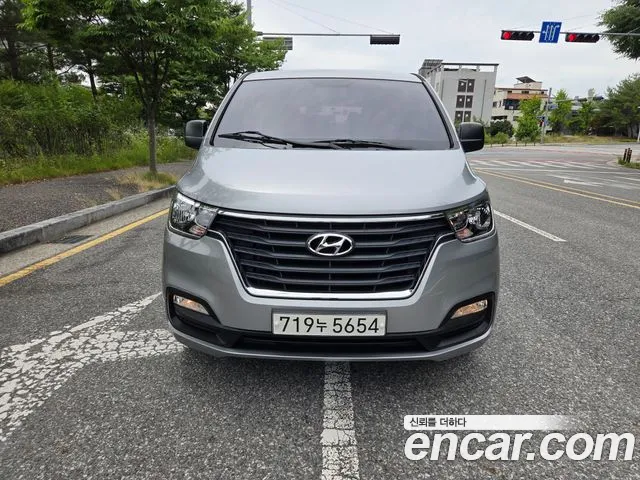 Hyundai Staria 2020 thumb 2