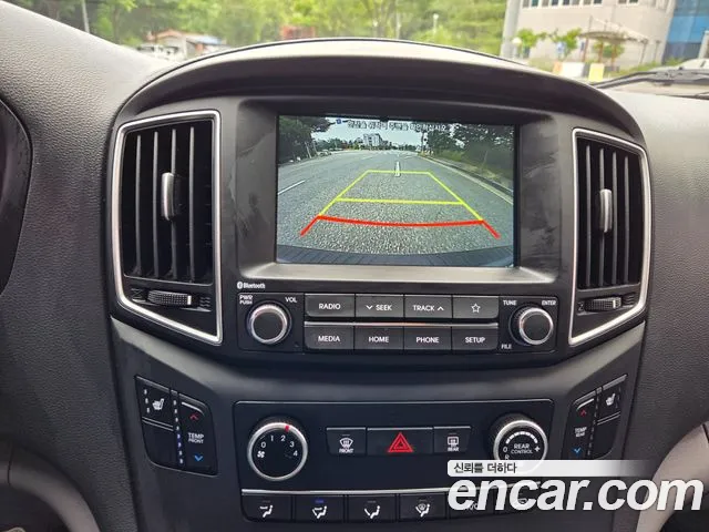 Hyundai Staria 2020 thumb 8
