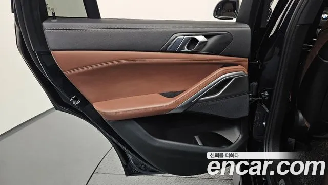 BMW X6 2022 thumb 2