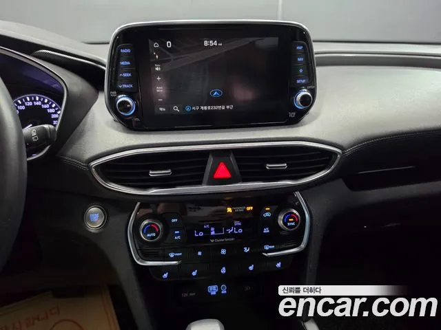 Hyundai Santa Fe 2018 thumb 2
