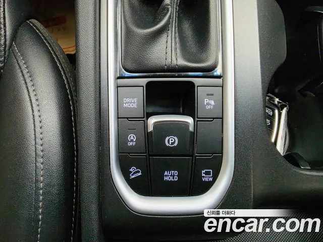 Hyundai Santa Fe 2018 thumb 9