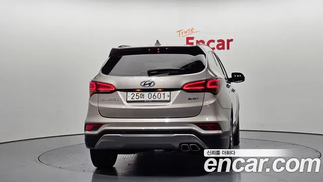 Hyundai Santafe 2016 thumb 3
