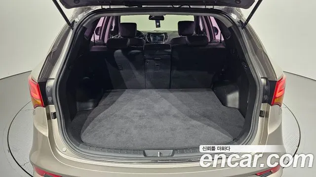 Hyundai Santafe 2016 thumb 4