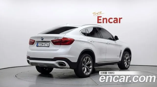 BMW X6 2018 thumb 2