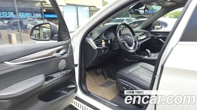 BMW X6 2018 thumb 11