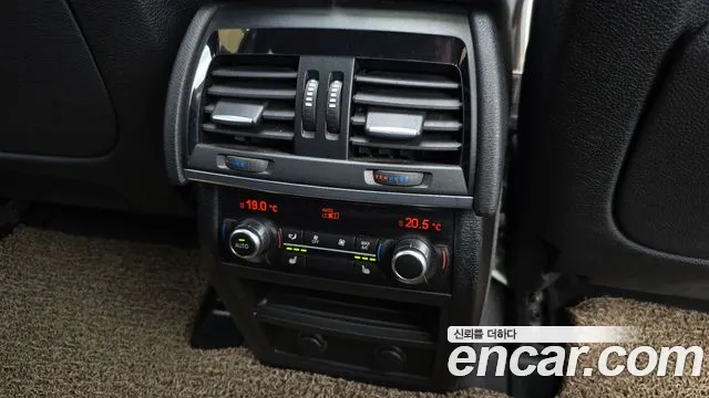 BMW X6 2018 thumb 8