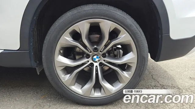 BMW X6 2018 thumb 6
