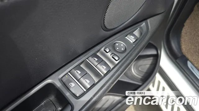 BMW X6 2018 thumb 9
