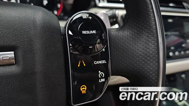 Land Rover Range Rover Velar 2017 thumb 4