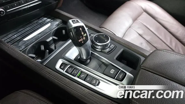 BMW X5 2014 thumb 8