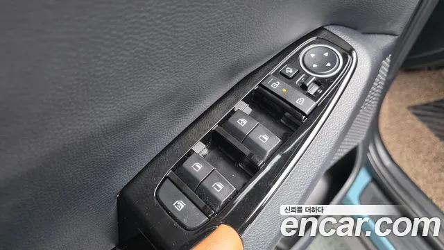 Kia Seltos 2024 thumb 9