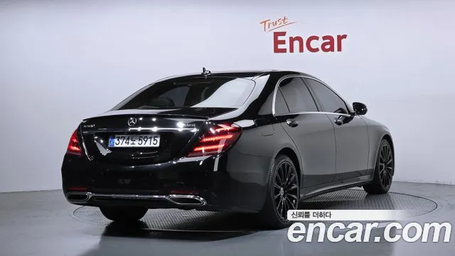 Mercedes-Benz S-Class 2018 thumb 3