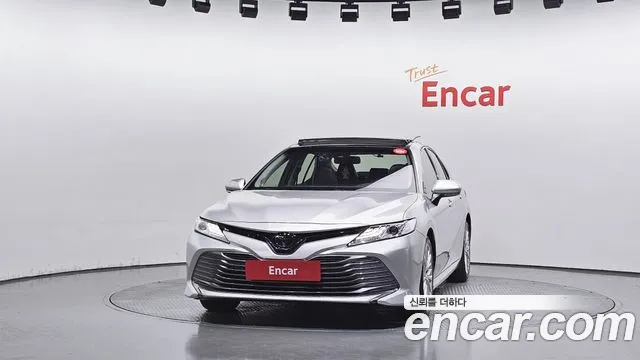Toyota Camry 2018 thumb 6