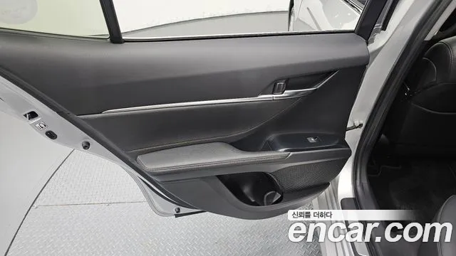 Toyota Camry 2018 thumb 5
