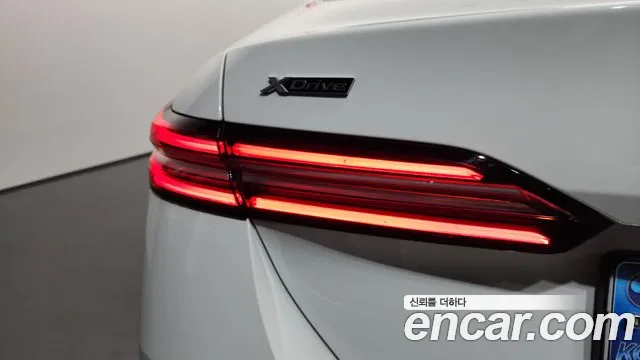 BMW 5 серии 2025 thumb 8