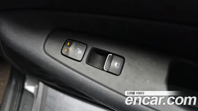 Hyundai Santa Fe 2019 thumb 6