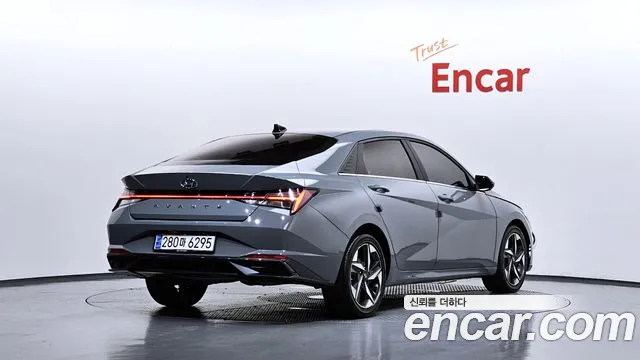 Hyundai Elantra 2022 thumb 12