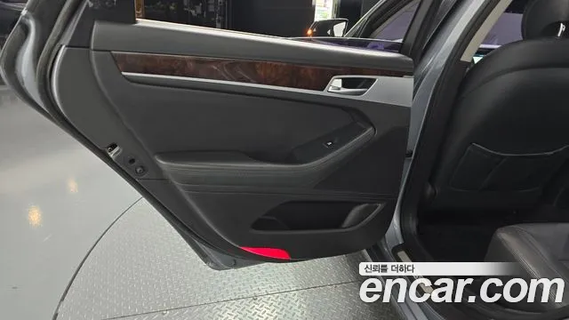 Hyundai Genesis 2014 thumb 12