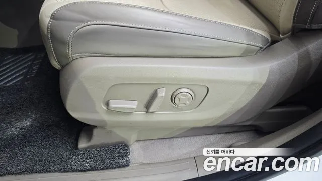 Kia Carnival 2022 thumb 12