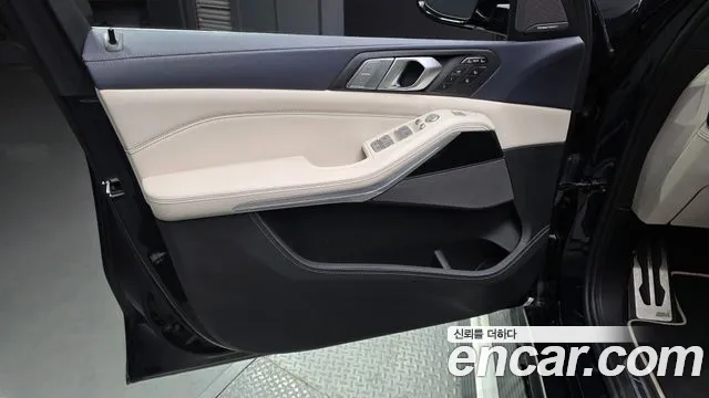 BMW X7 2022 thumb 6