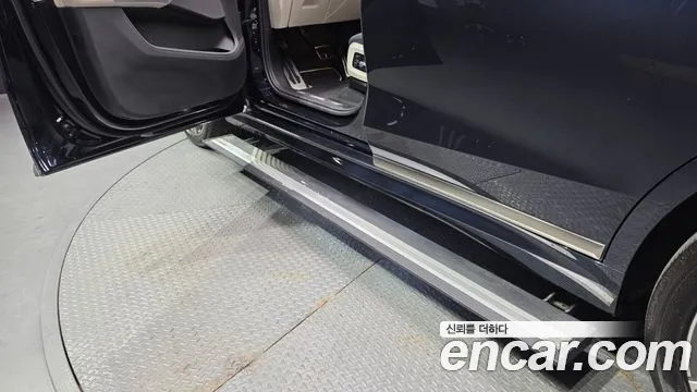 BMW X7 2022 thumb 4