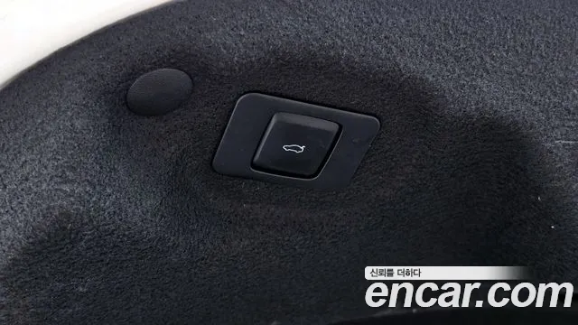 Lincoln MKZ 2019 thumb 9