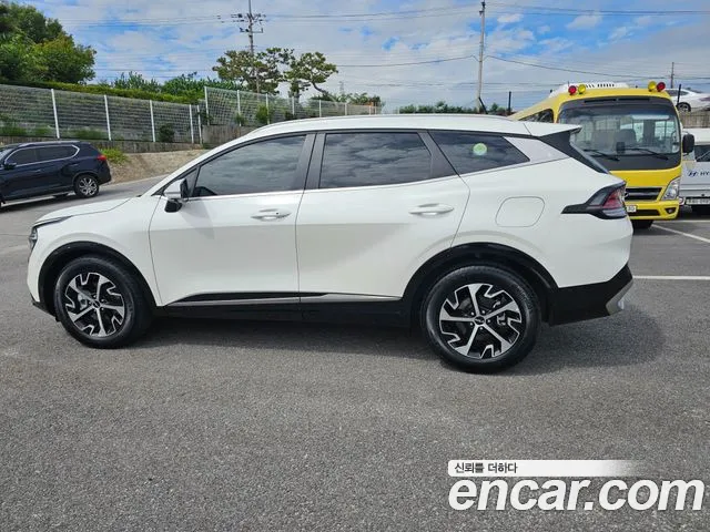 Kia Hybrid 2023 thumb 9