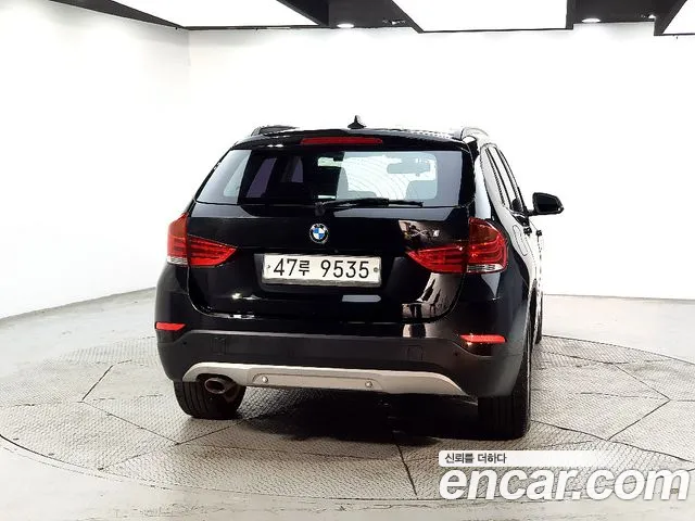 BMW X1 2015 thumb 11