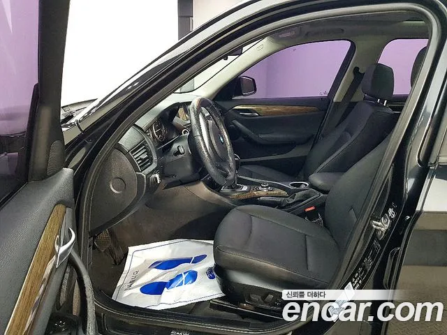BMW X1 2015 thumb 9