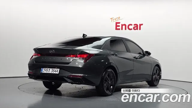 Hyundai Elantra 2022 thumb 10