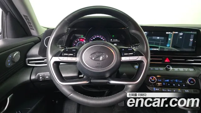 Hyundai Elantra 2022 thumb 6