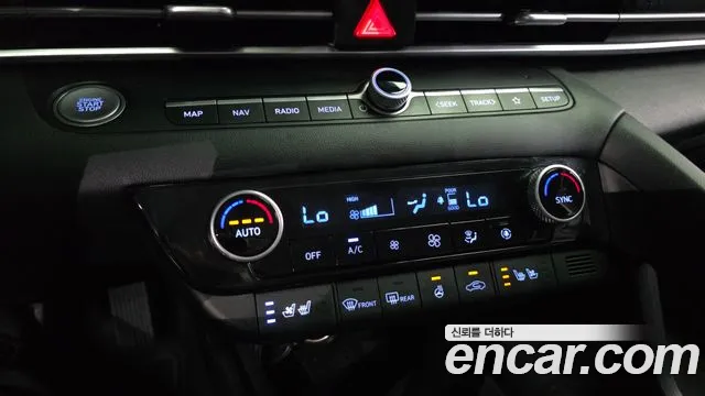 Hyundai Elantra 2022 thumb 7
