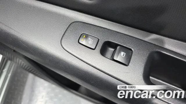 Hyundai Elantra 2022 thumb 9