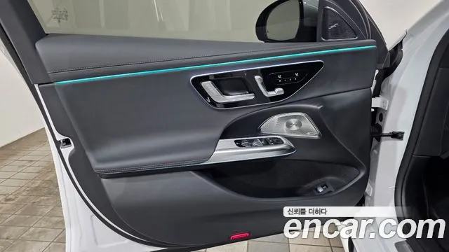 Mercedes-Benz E-Class 2026 thumb 4