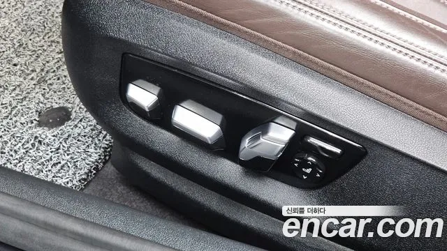 BMW 5 серии 2019 thumb 12