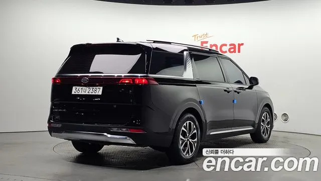 Kia Carnival 2021 thumb 10