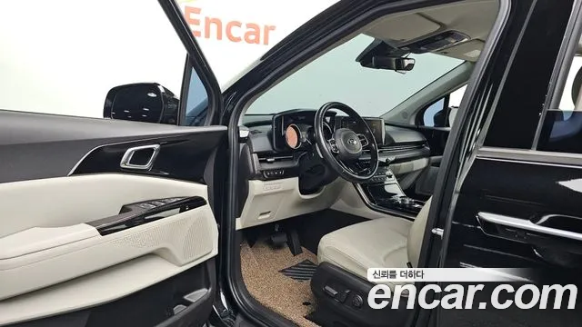 Kia Carnival 2021 thumb 5